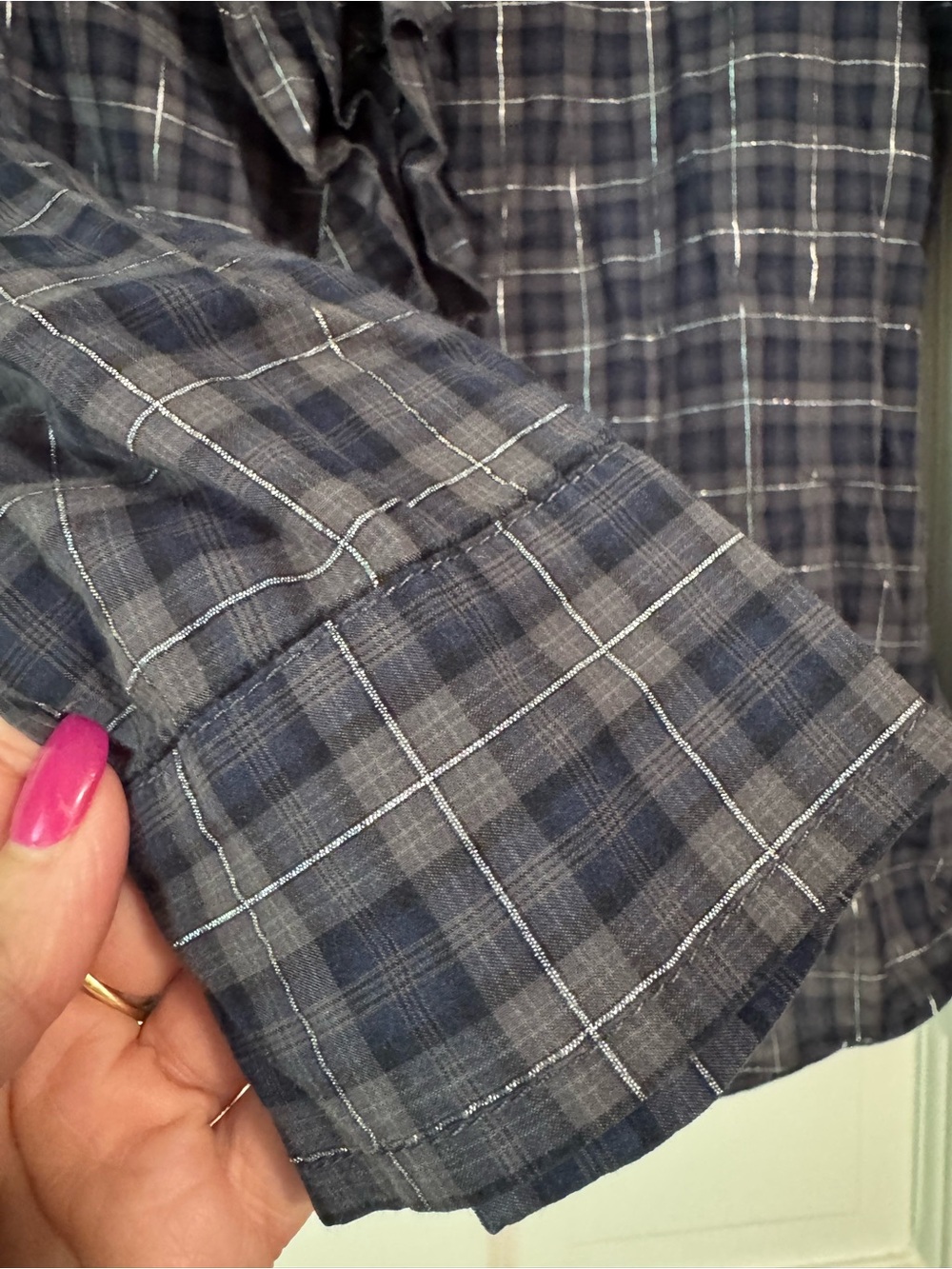 Express Women's Plaid Button-Down Shirt - Navy & Gray - Picture 2 of 6